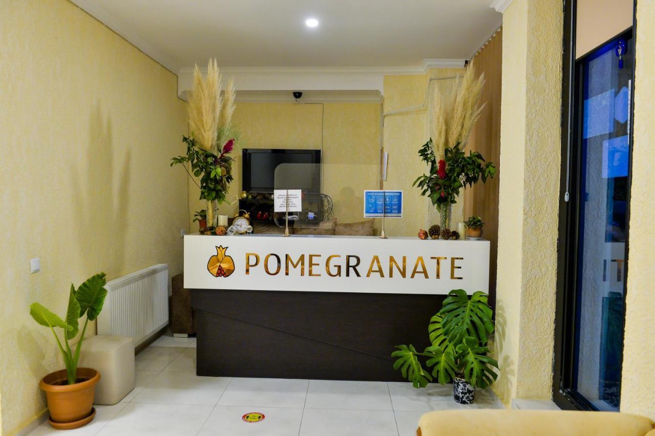 Pomegranate Hotel クタイシ エクステリア 写真